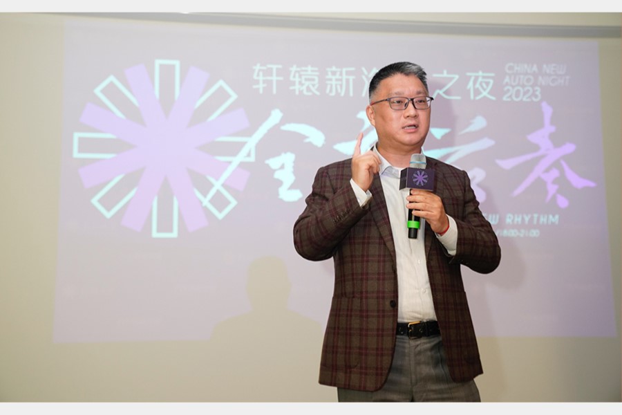 贾健旭：千万不要站起来引起别人的注意