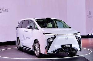 首搭800V高压平台+激光雷达的纯电MPV，合创V09来了