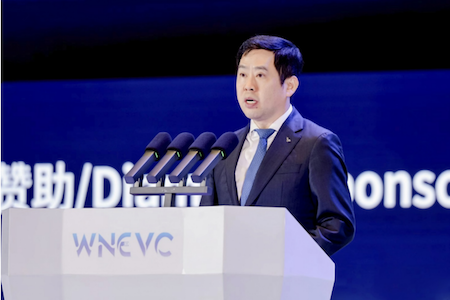 哪吒汽车方运舟：出海不等于卖车，要以全球化合作延伸价值链