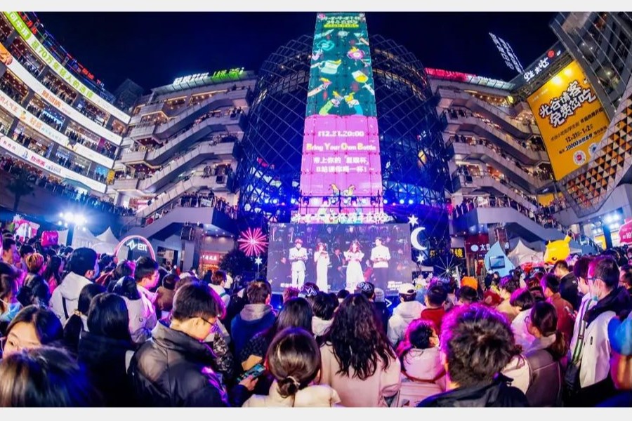 当车企遇上跨年晚会，看东风奕派如何与年轻人共情共振