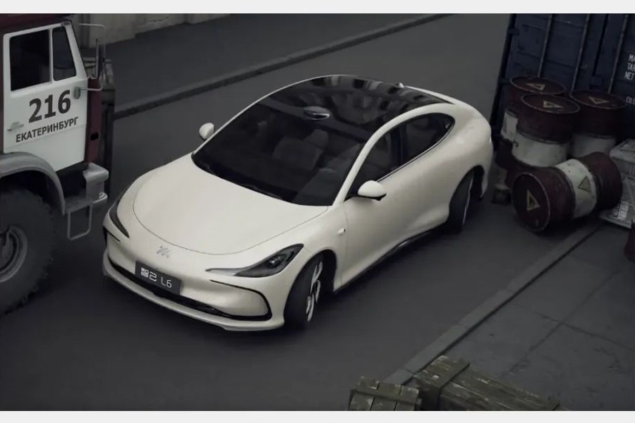 智己汽车，开始“横行”