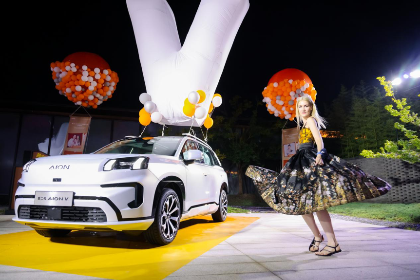 全球芯配全球车，孚能科技联手埃安霸王龙闯世界