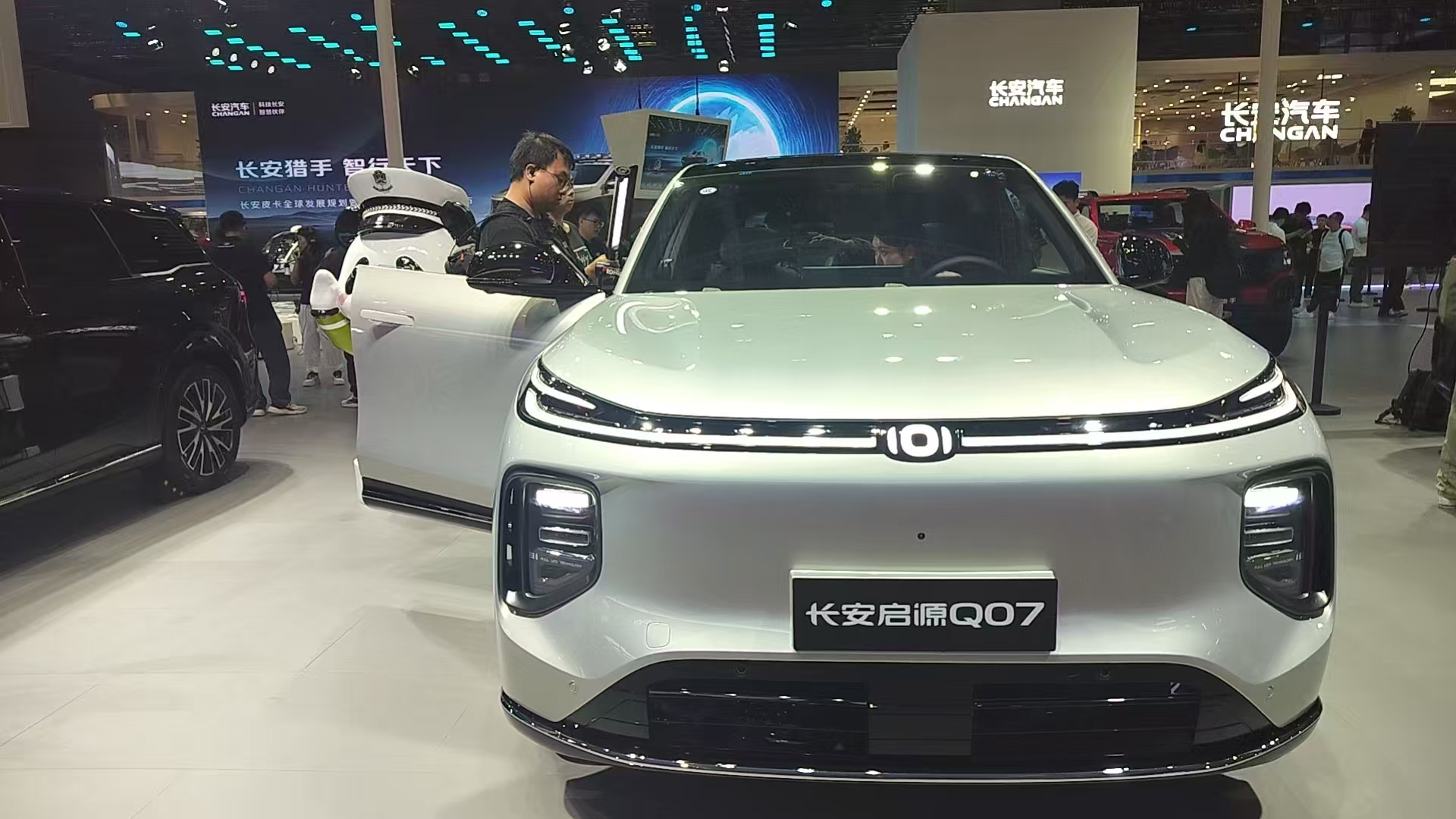 启源Q07：以“大长新”破局新能源SUV