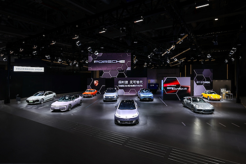 保时捷双线发力中国：旗舰 911 首秀与本土研发中心启幕同日落地