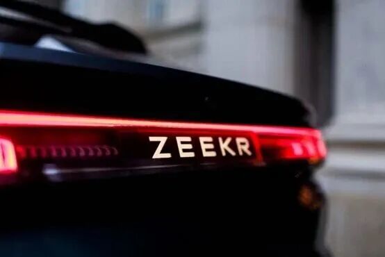 车主冲进总部一年后，极氪开出“后悔药”