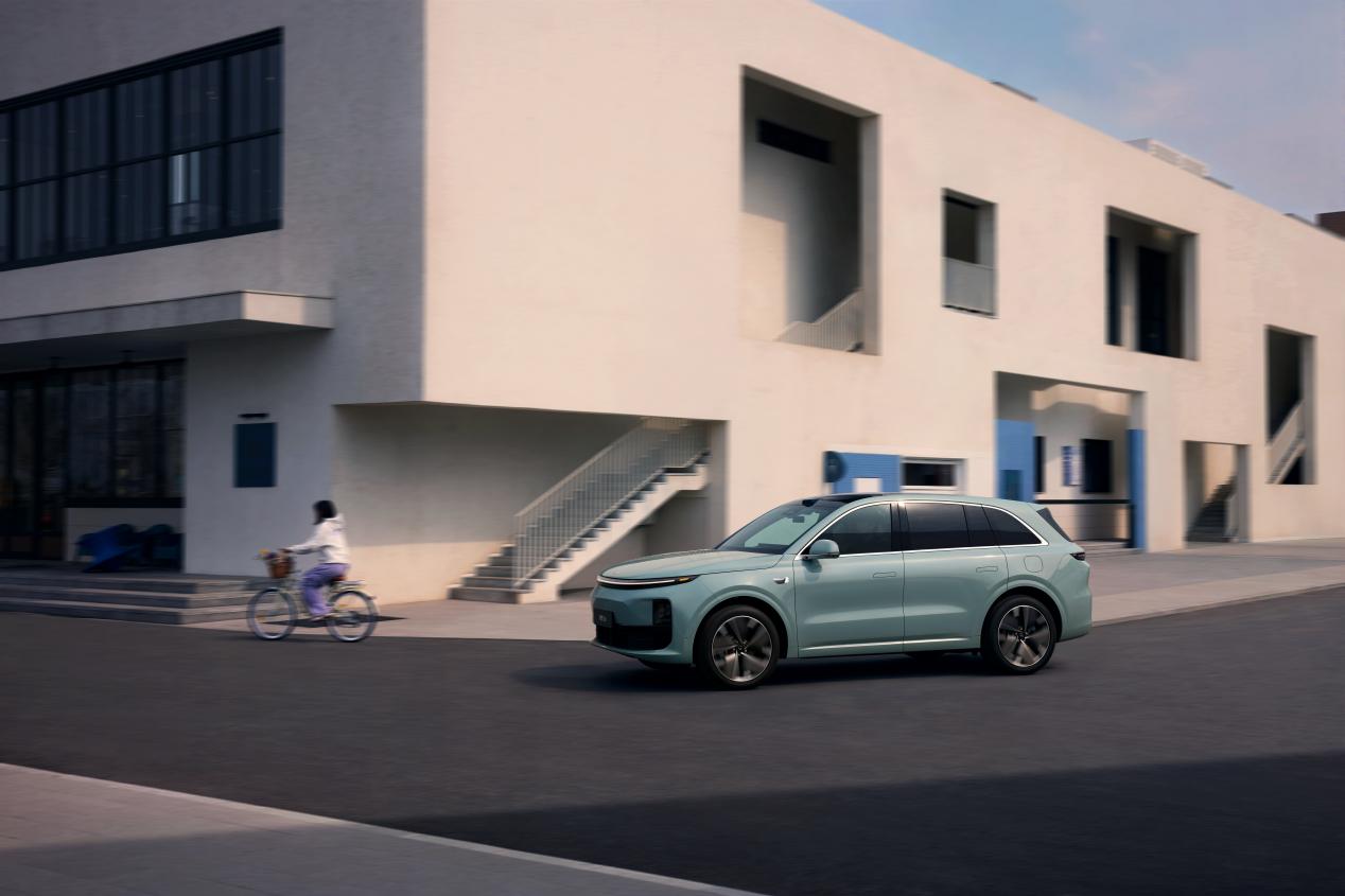 轻舟智航携手理想汽车量产行业首个单征程6M芯片城市NOA系统