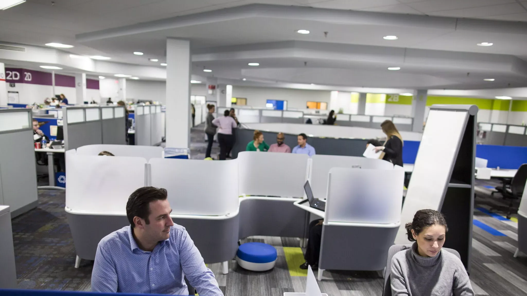 底特律三巨头开始“全员坐班”