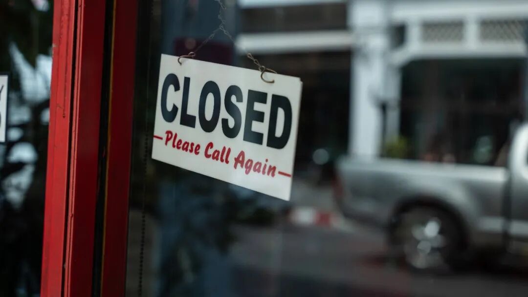 卖一辆亏一辆，传统豪车经销商只剩两条路