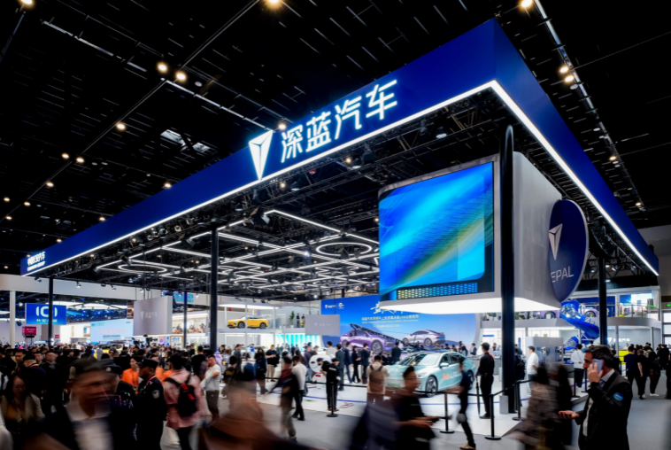 深蓝L06 Max北京车展上市 限时11.89万起