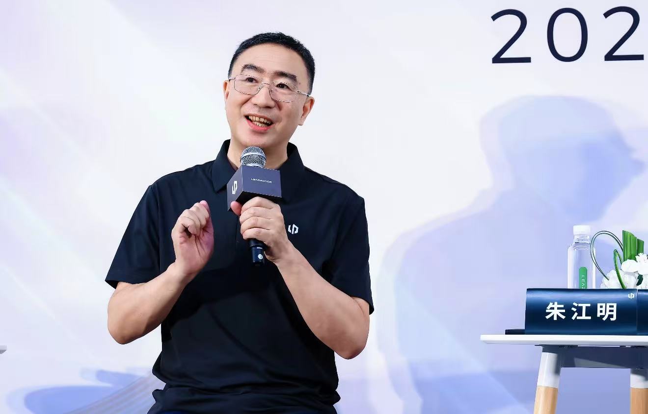零跑凭什么活下来？朱建明：“胆大”