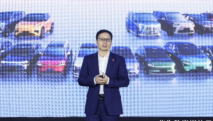 华为乾崑智驾搭载量将破200万台,ADS 5年内分三批升级