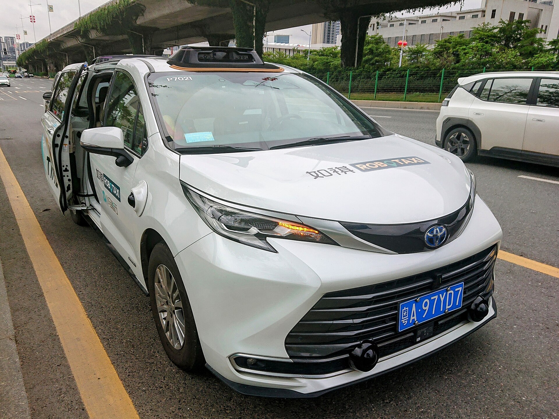 广州街头的Robotaxi