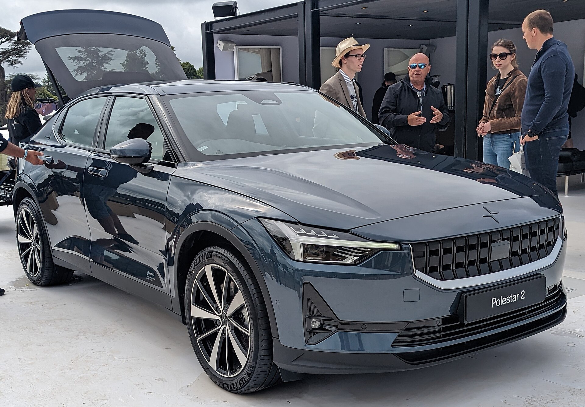 英国公开活动现场展示的Polestar 2