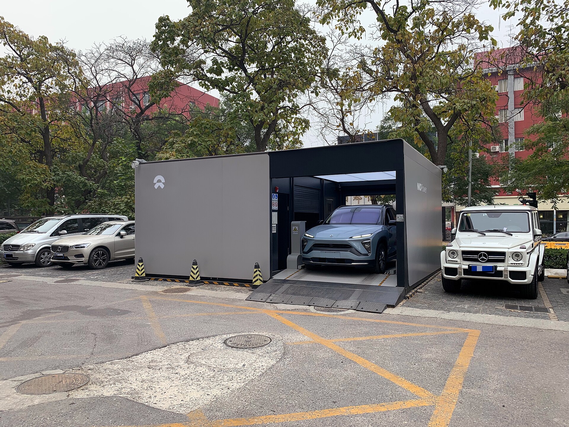 6.4亿元现金加一张换电网络，吉利为何入股蔚来能源