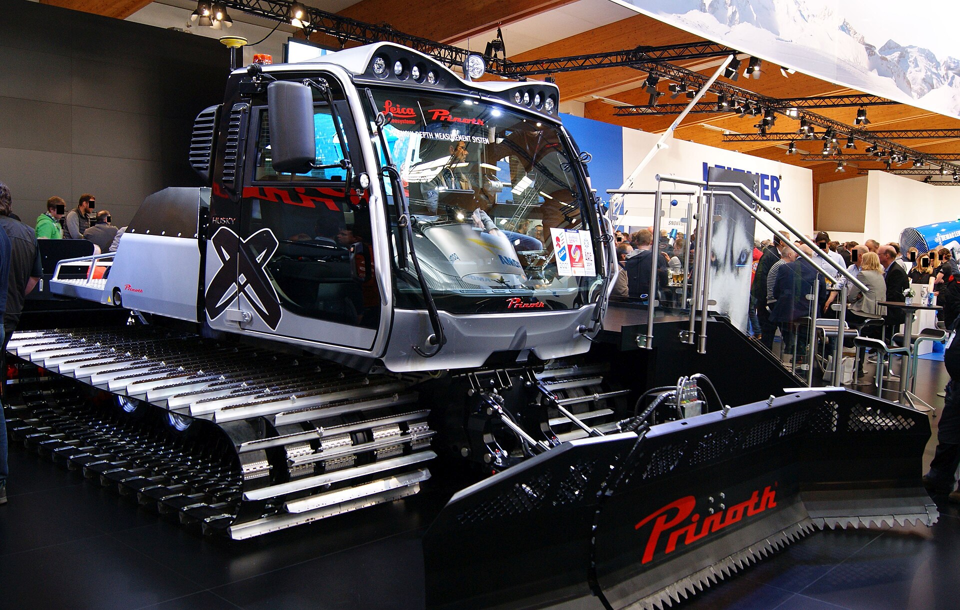 Prinoth Husky压雪车展车